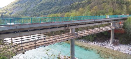 POPOLNA ZAPORA MOSTU LOG ČEZSOŠKI2